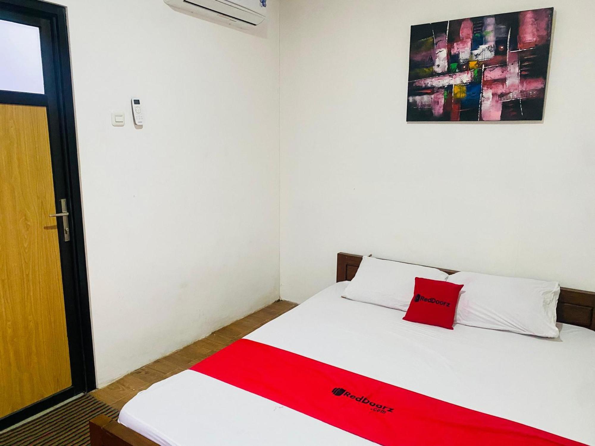 Reddoorz Syariah Near Wisata Durensewu Pandaan Jetak ภายนอก รูปภาพ