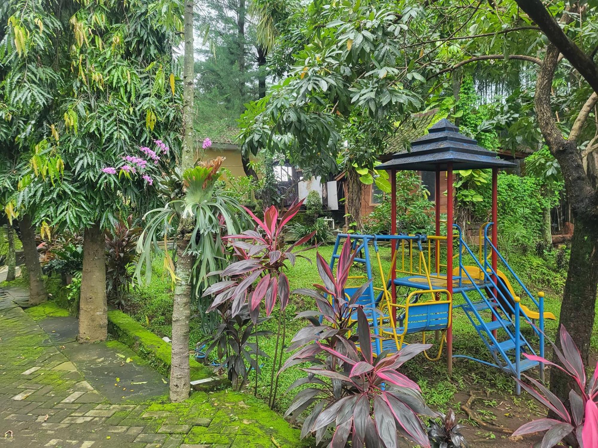 Reddoorz Syariah Near Wisata Durensewu Pandaan Jetak ภายนอก รูปภาพ